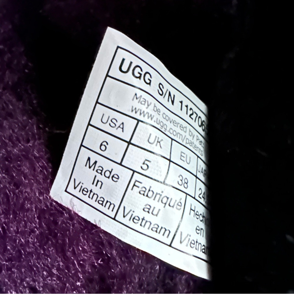 UGG Slides - Picture 6 of 6